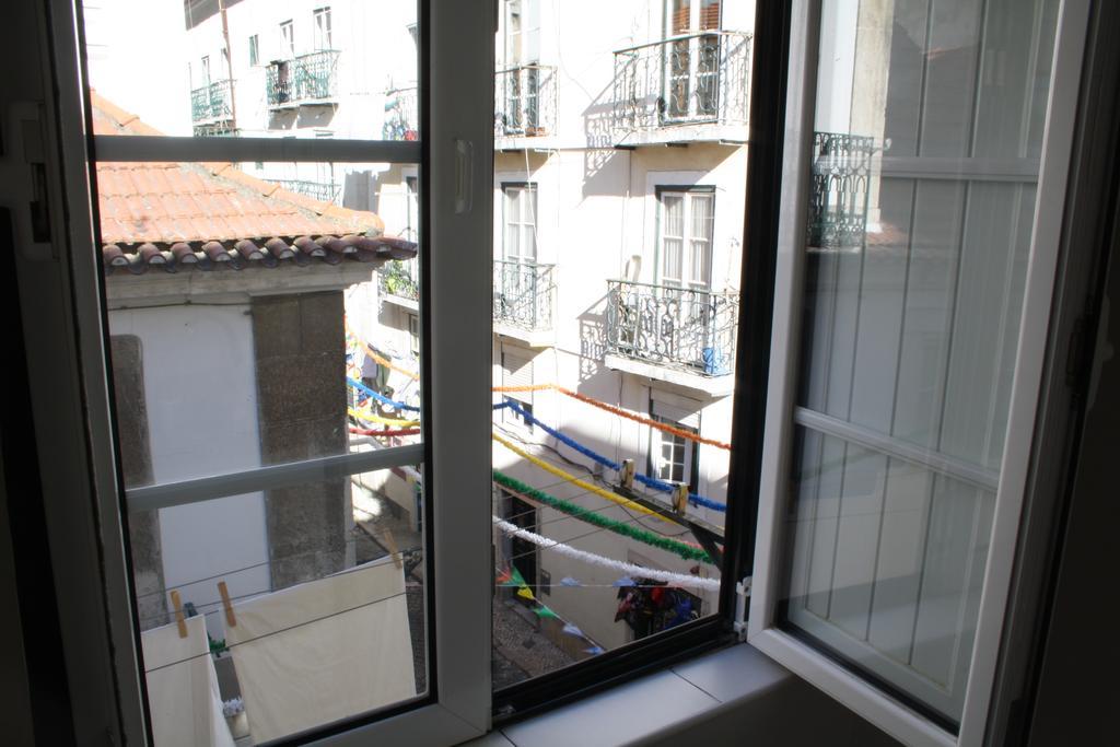 Bairro Alto In A Polaroid - Party In Lejlighed Lisboa